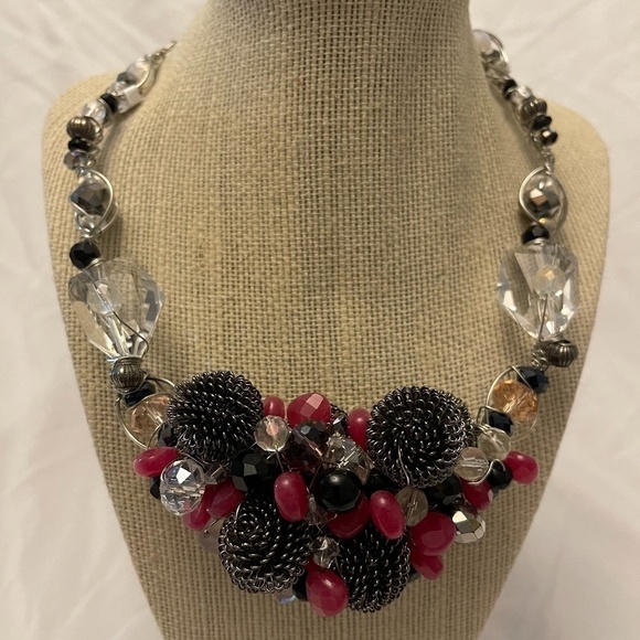 Black & Pink Bead Cluster Necklace - Hand Crafted - Picture 1 of 5